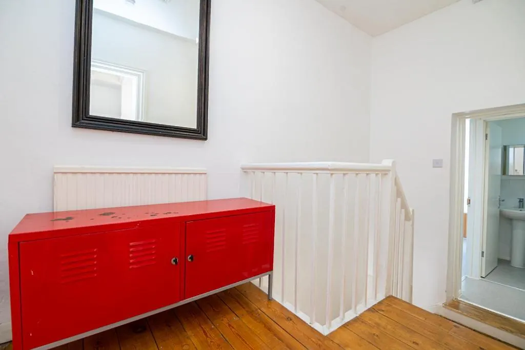 Guest house Bright Spacious Double Bedroom London United Kingdom